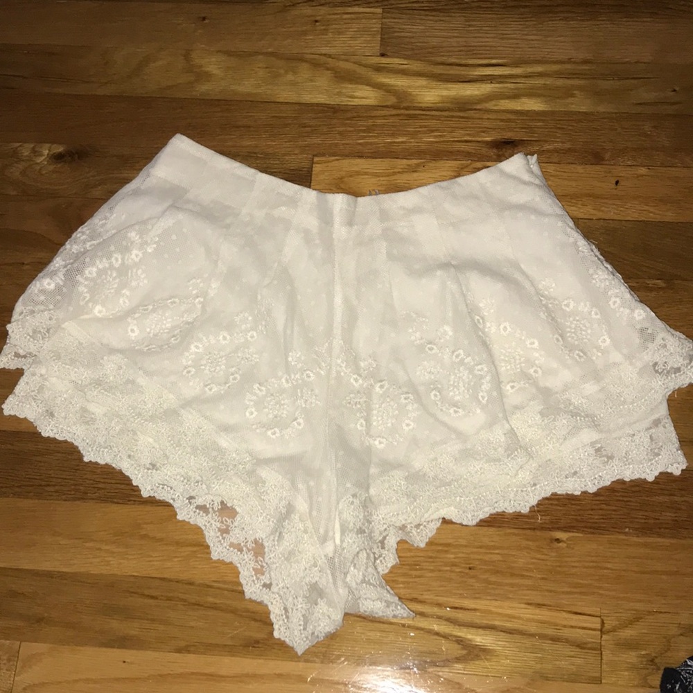 Cream shorts - urban outfitters